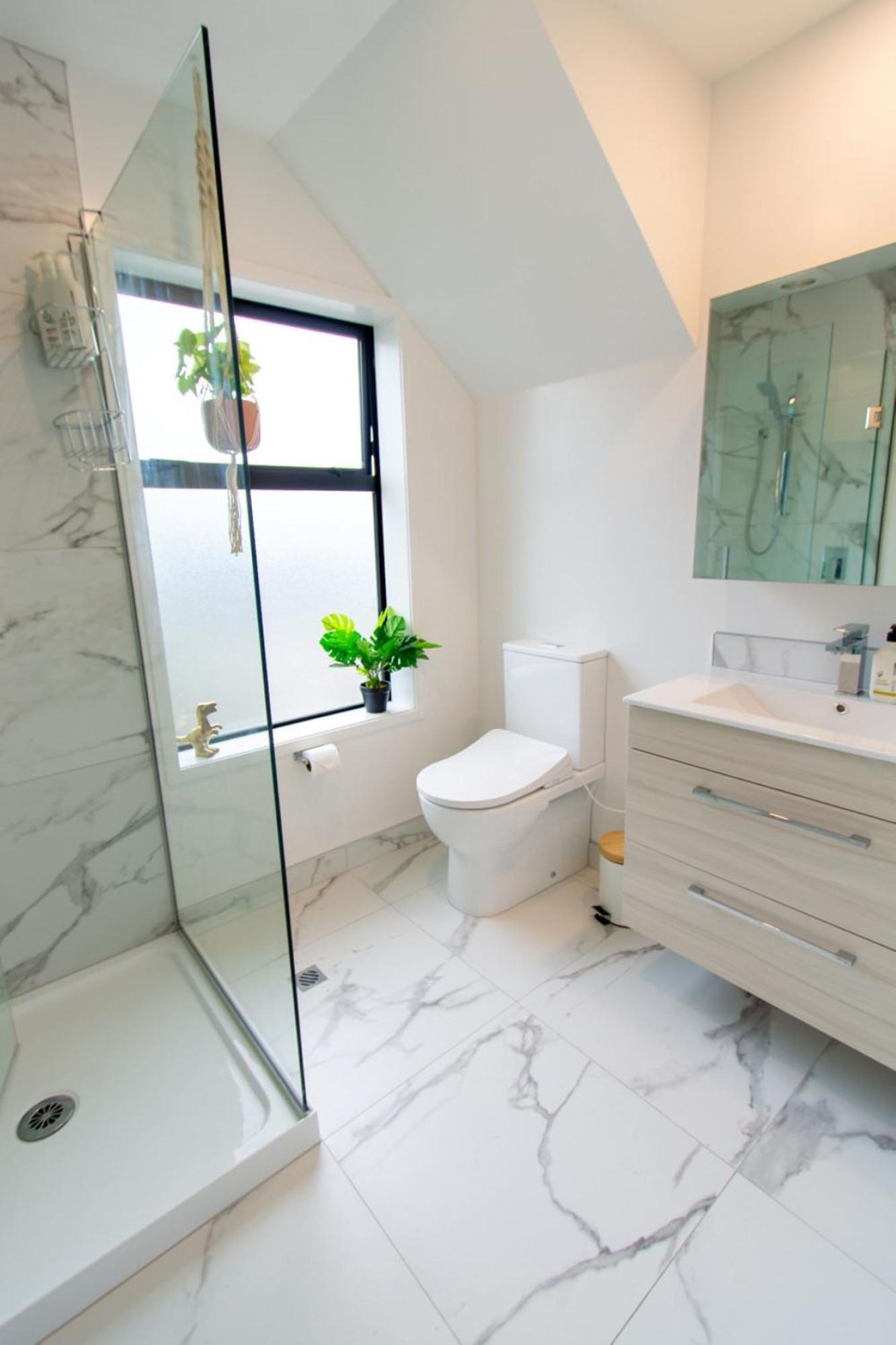 Gorgeous In Green - 2 Bed Central Oasis W/King Bed Christchurch Extérieur photo