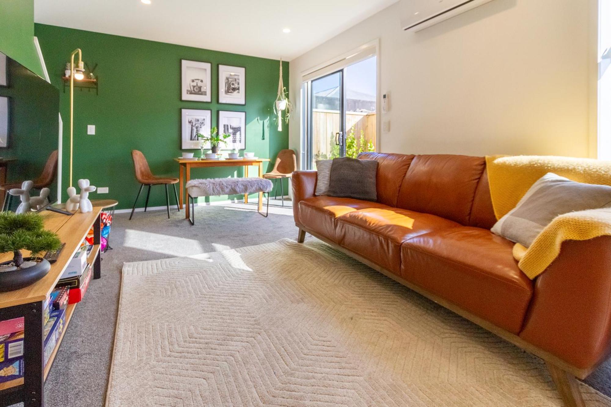 Gorgeous In Green - 2 Bed Central Oasis W/King Bed Christchurch Extérieur photo